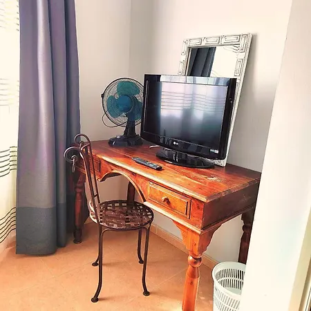 Tamarindo 28, Pool Front,free Wifi * Corralejo