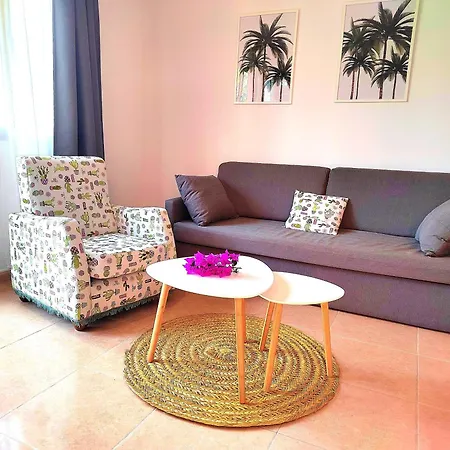 Tamarindo 28, Pool Front,free Wifi Apartment Corralejo