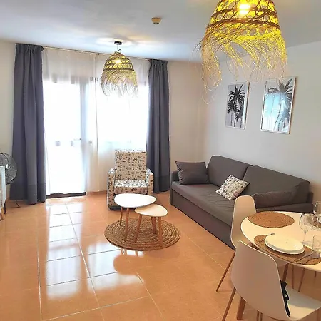 Tamarindo 28, Pool Front,free Wifi Apartment