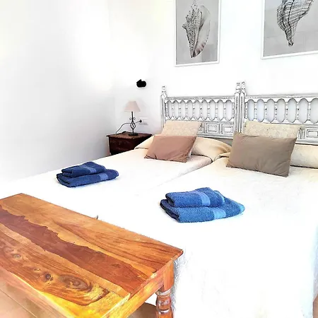 Tamarindo 28, Pool Front,free Wifi * Corralejo